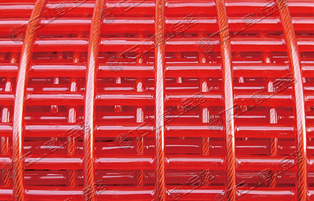 篩分設(shè)備選用聚氨酯篩網(wǎng)，高耐磨、壽命長