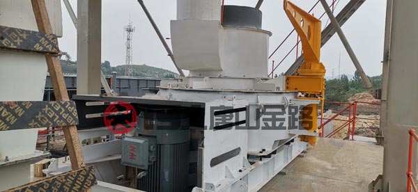 錘破、對輥破、立軸沖擊破三種制砂設(shè)備優(yōu)劣對比