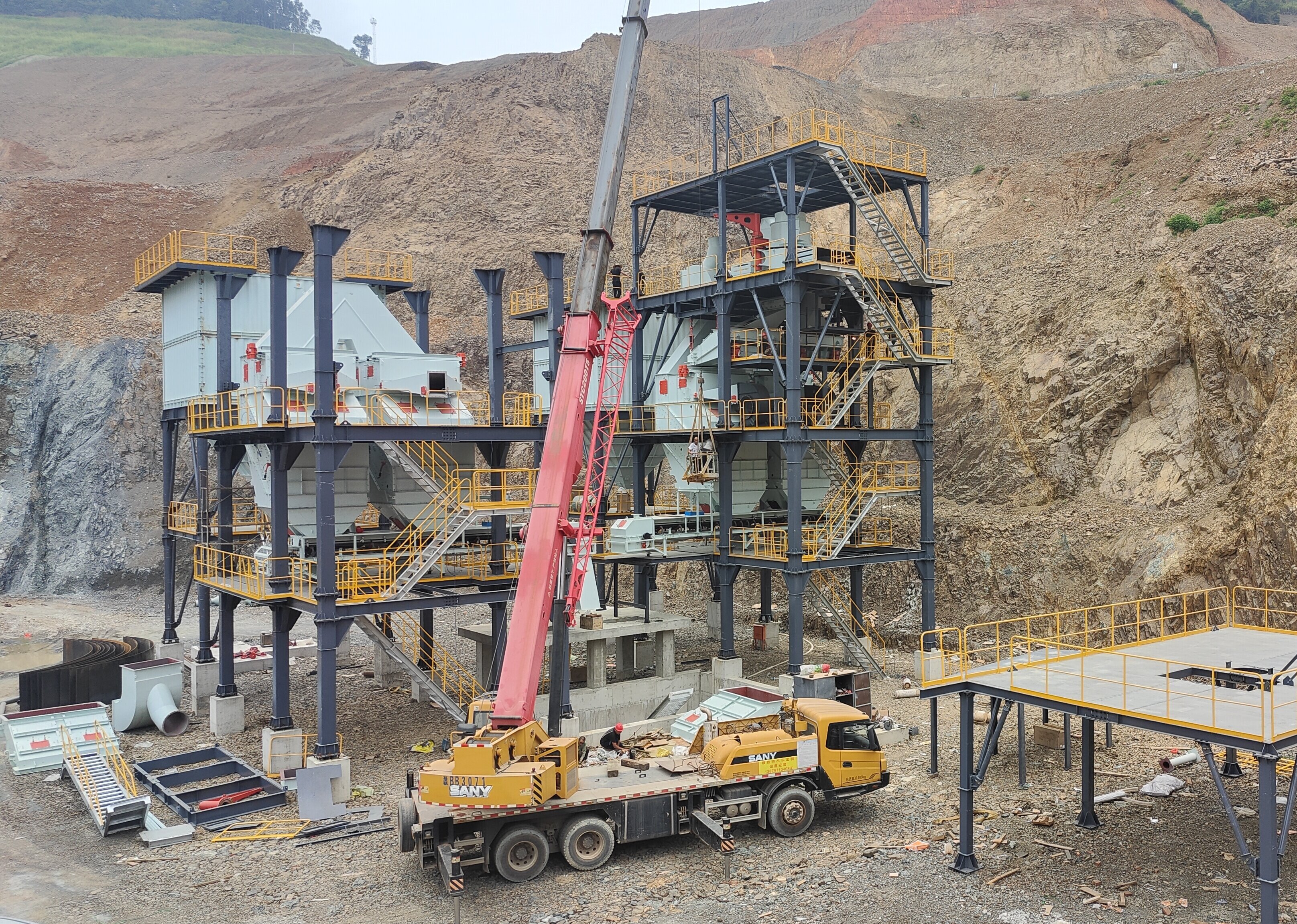 干法制砂樓 VS 水洗砂，誰(shuí)才是機(jī)制砂生產(chǎn)的未來(lái)之星？