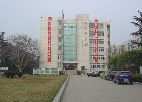 四川師范大學(xué)附屬中學(xué)師資力量怎么樣？