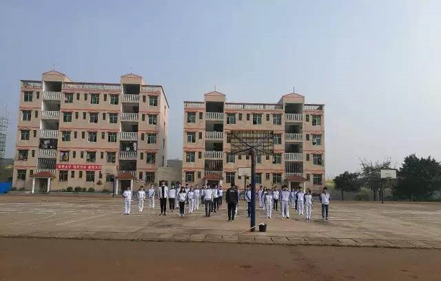 內(nèi)江十一中2019年收費標(biāo)準(zhǔn)