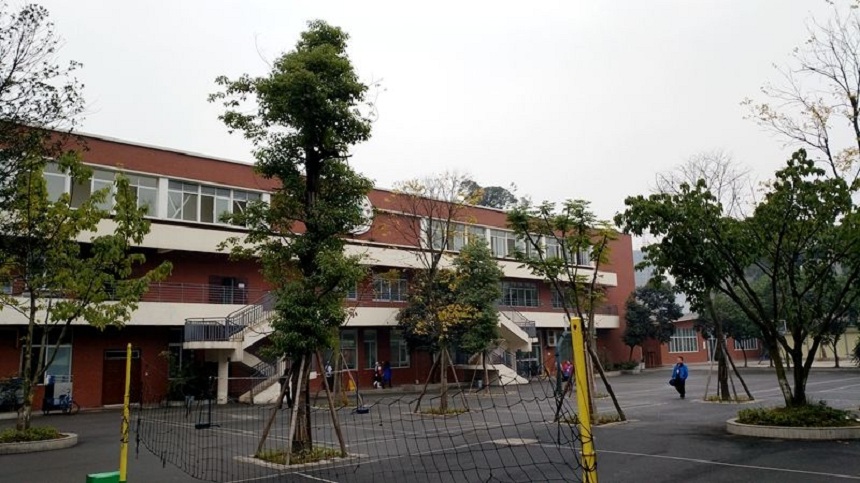 成都七中八一學(xué)校地址在哪里？