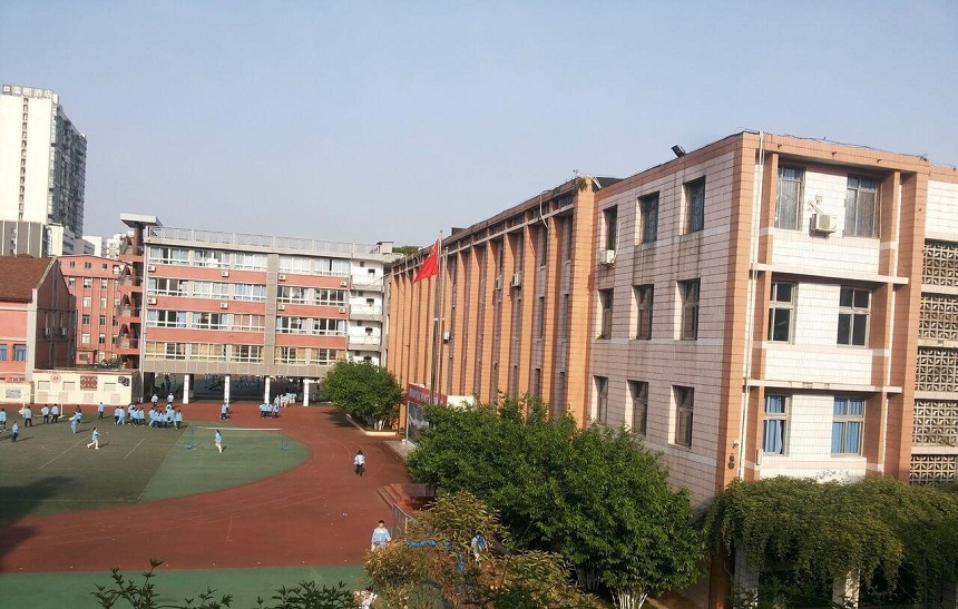 通錦中學(xué)環(huán)境怎么樣？