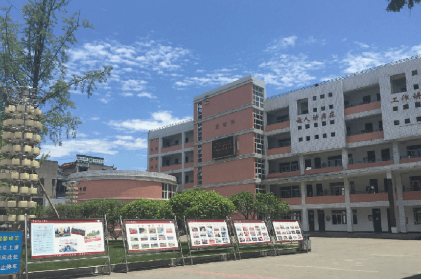 成都市籍田中學(xué)環(huán)境怎么樣？