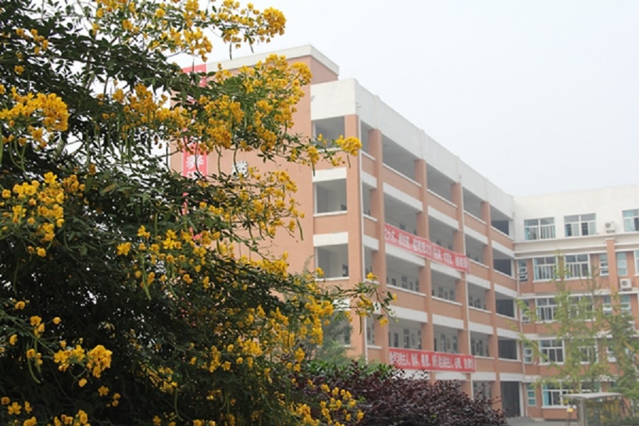 綿陽(yáng)南山中學(xué)實(shí)驗(yàn)學(xué)校校園環(huán)境怎么樣？