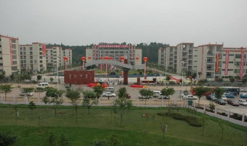資陽中學環(huán)境好不好？