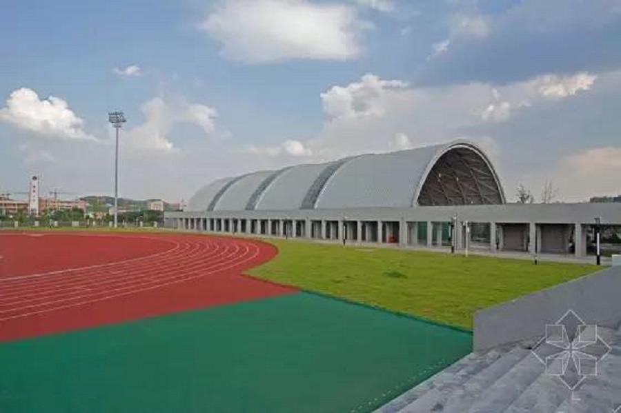 綿陽市奧林匹克體育學(xué)校是公辦的嗎？