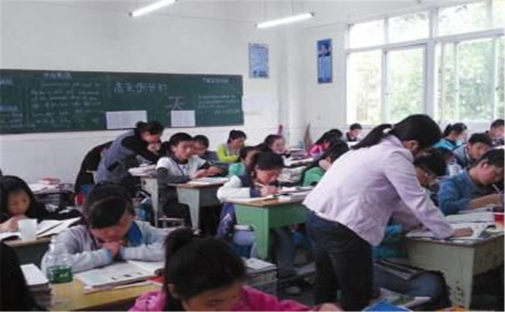 奇章中學(xué)2020年中考錄取分數(shù)線是多少分？