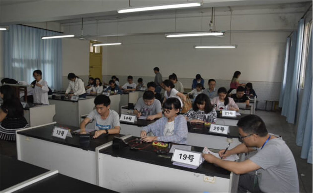 內(nèi)江第三中學(xué)學(xué)校環(huán)境怎么樣？