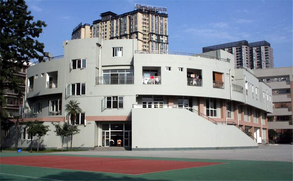 成都市鹽道街中學的老師怎么樣？