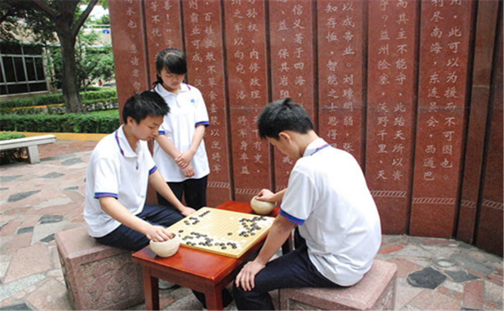武侯高級中學(xué)的高考升學(xué)率是多少？
