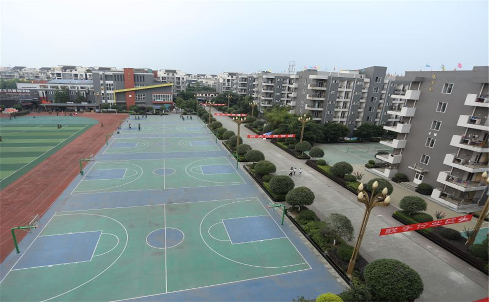 大彎中學(xué)去年的錄取分?jǐn)?shù)線是多少？