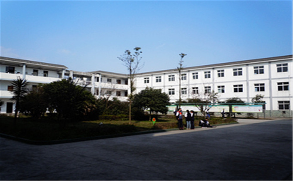郫縣三中2020年招生計劃是多少？