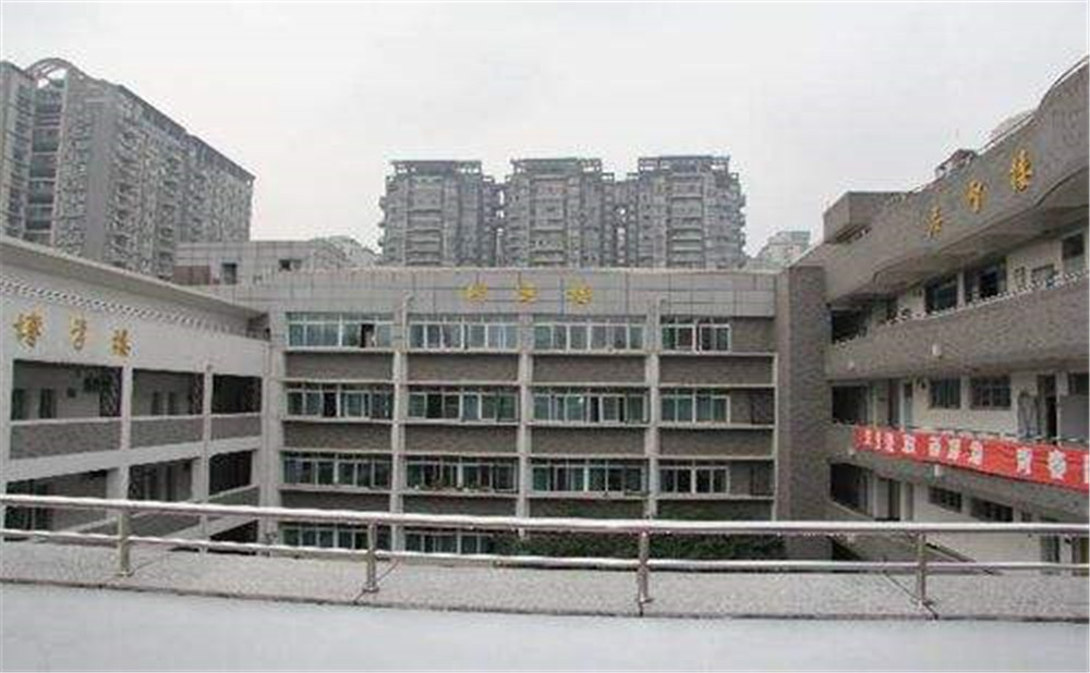 成都樹德協(xié)進(jìn)中學(xué)近三年的錄取分?jǐn)?shù)是多少？