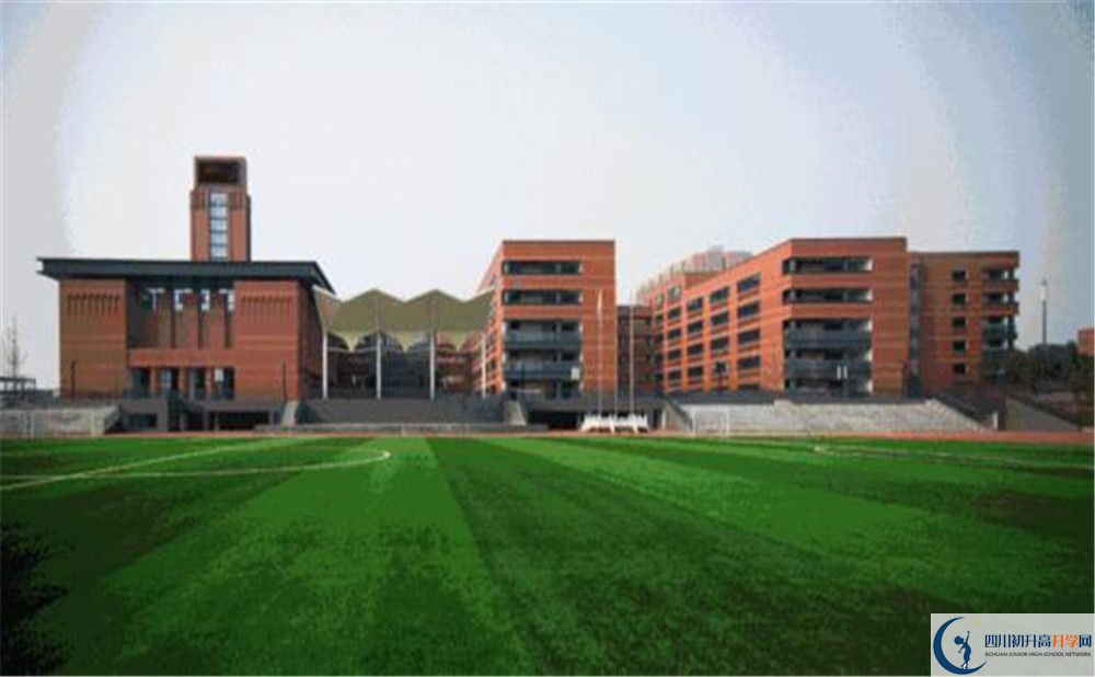 成都實(shí)外新都五龍山學(xué)校的高中住宿好不好？