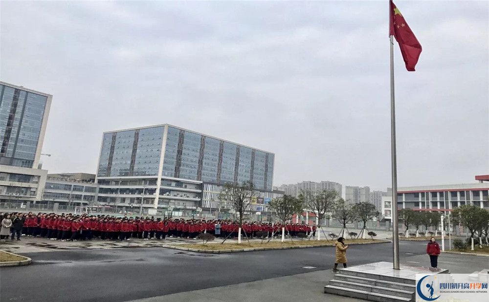 北京第二外國(guó)語(yǔ)學(xué)院成都附屬中學(xué)住宿條件怎么樣？