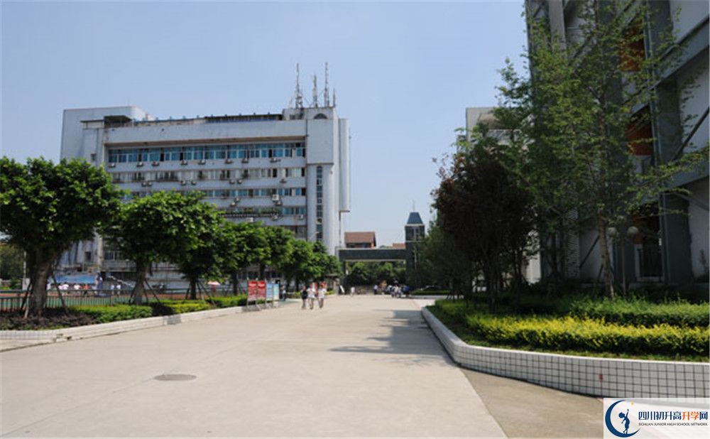 成都鐵路中學(xué)2020年外地招生考試時(shí)間是多久？
