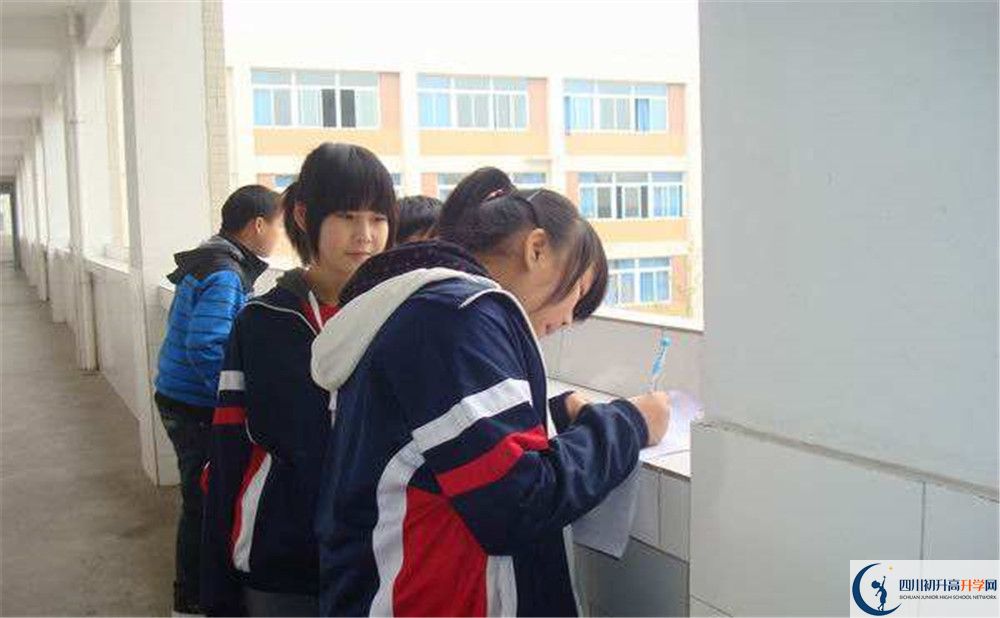 大邑縣實(shí)驗中學(xué)的自主招生分?jǐn)?shù)是多少分？