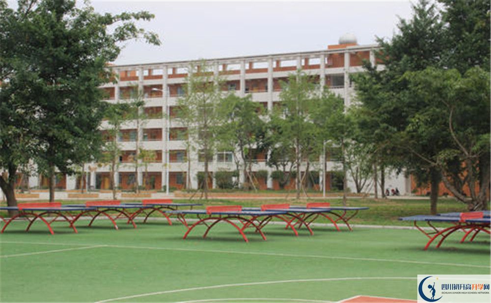 金堂實(shí)驗(yàn)中學(xué)的地址怎么走？