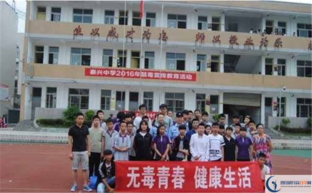 泰興中學(xué)招生考試科目有哪些？