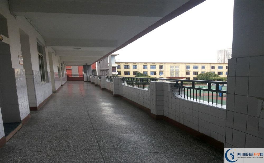 通錦中學(xué)平行班與實(shí)驗(yàn)班差多少？
