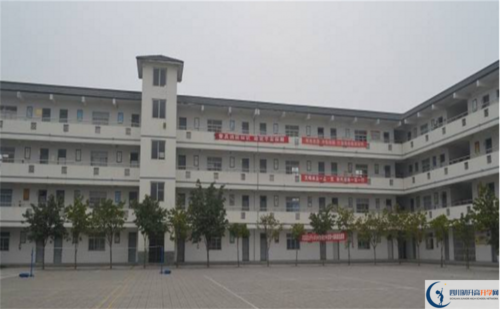 成都市太平中學(xué)是重點(diǎn)中學(xué)嗎？