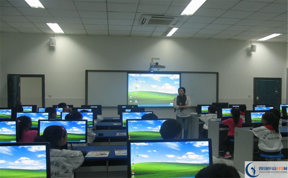 鹽道街外國語學(xué)校2020年高三文綜測試題在哪看？