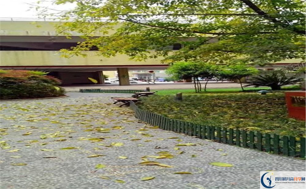 四川師范大學(xué)附屬第三實(shí)驗(yàn)中學(xué)在全國高中排名多少？