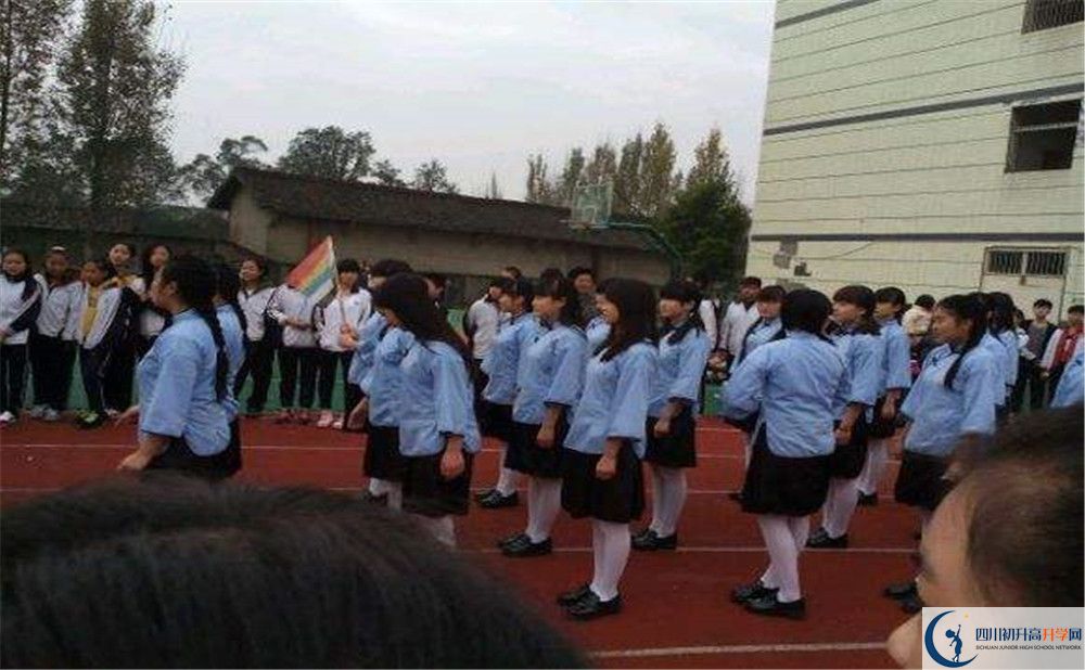 高板中學平行班中考重點率高嗎？
