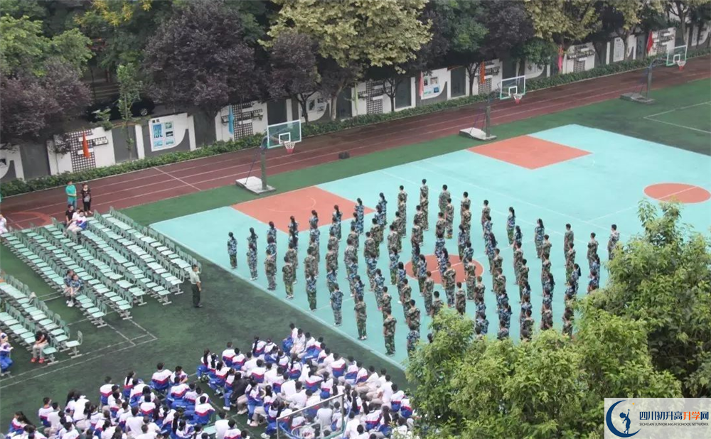 成都大學(xué)附屬中學(xué)2020年高考人數(shù)是多少？