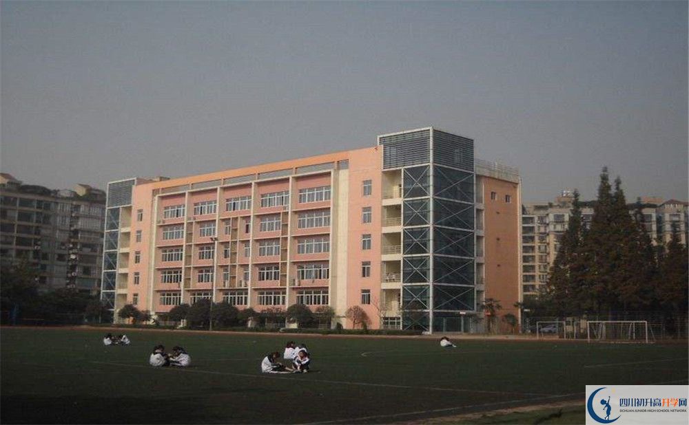 成都十八中2020年高考人數(shù)是多少？