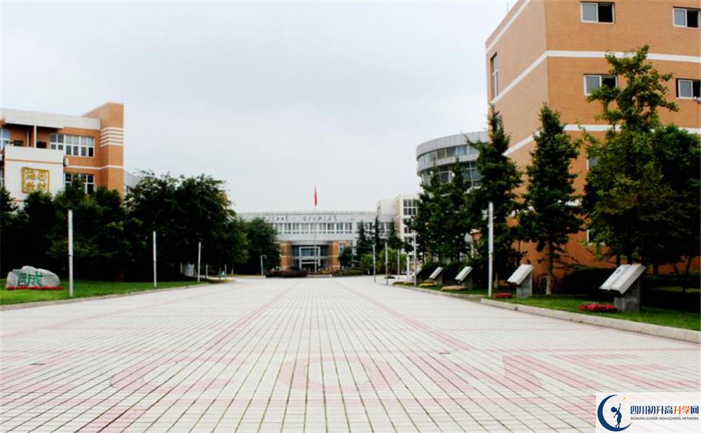 成都七中實(shí)驗(yàn)學(xué)校軍訓(xùn)多久？