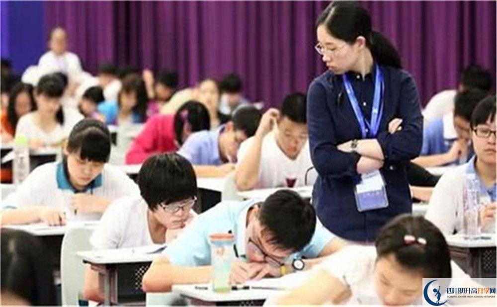 2022年成都市成都玉林中學(xué)高一分班嗎？